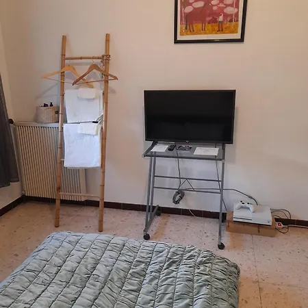 Peaceful Room, Centre, View Le Canigou *