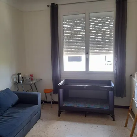 Peaceful Room, Centre, View Le Canigou * Thuir