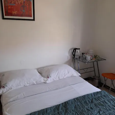 Peaceful Room, Centre, View Le Canigou Rum i privatbostad