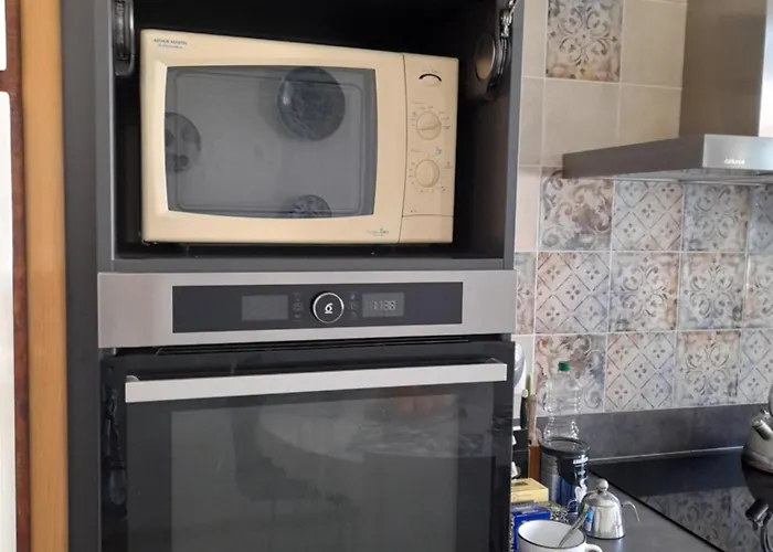 Peaceful Room, Centre, View Le Canigou Privatunterkunft Thuir